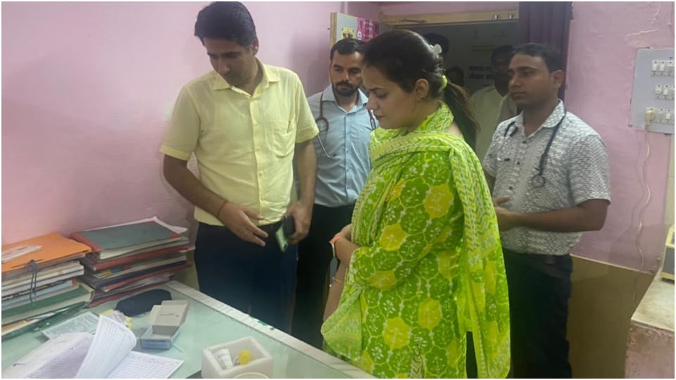 Collector Tina Dabi held public hearing Jaisalmer Rajasthan