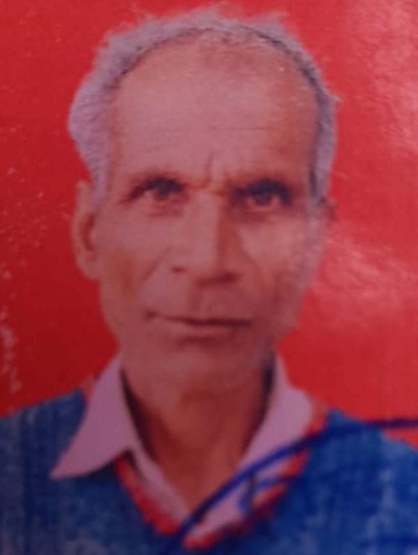 hardoi news, Farmer crossing the road was hit by tempo, dies