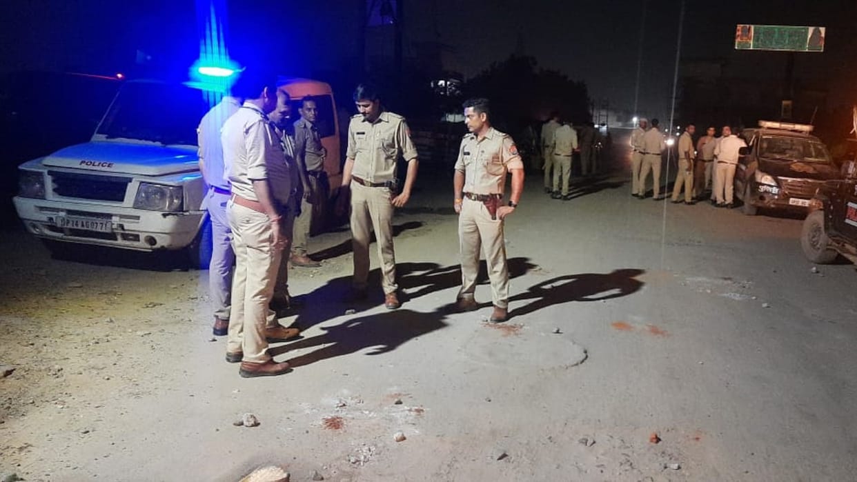 Ghaziabad Report filed against 53 for pelting stones at police post also accused of assaulting two policemen