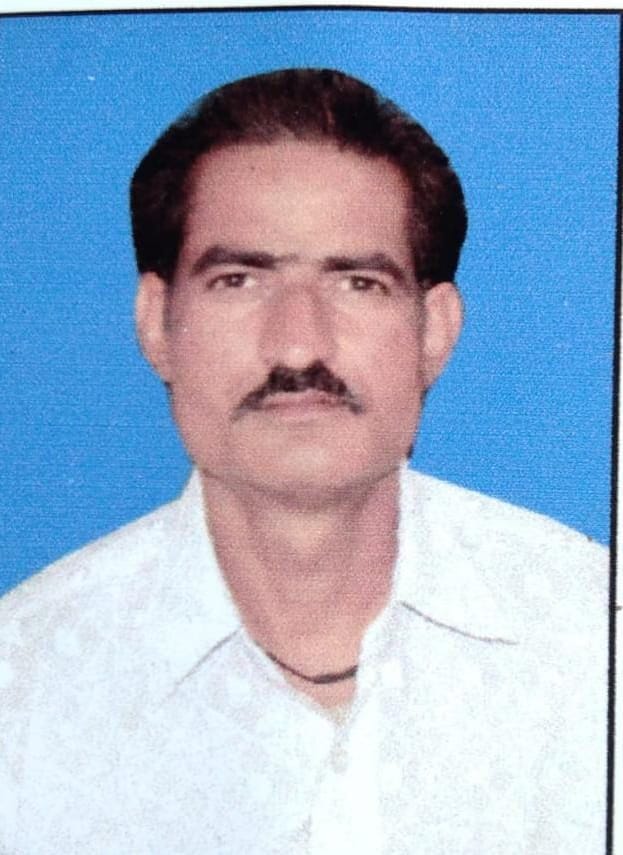 Hathras: Farmer's body found in water filled pit