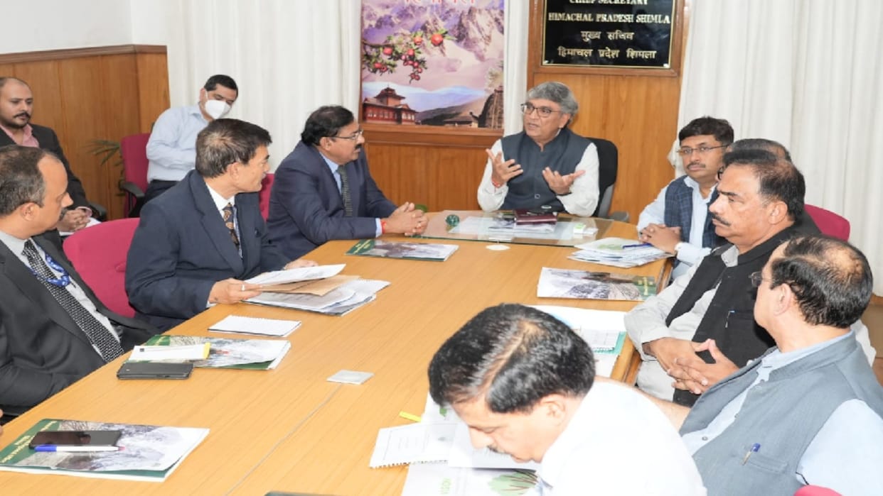 Himachal govt to include five lakh more farmers under KCC
