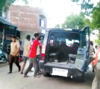 Audacity: Villagers rescued three accpr