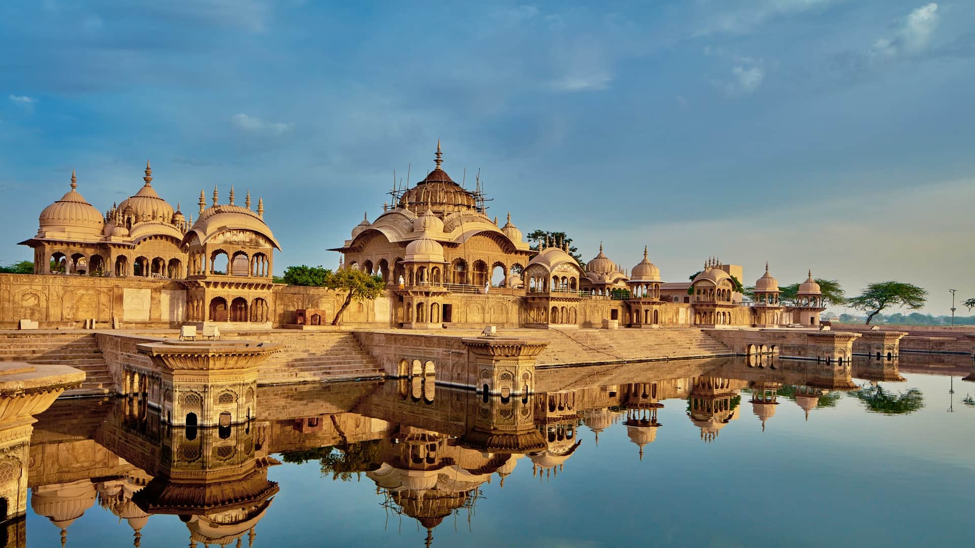 Janmashtami 2022 If You Want to Visit Mathura Barsana Then Plan Your Trip Like This in Budget
