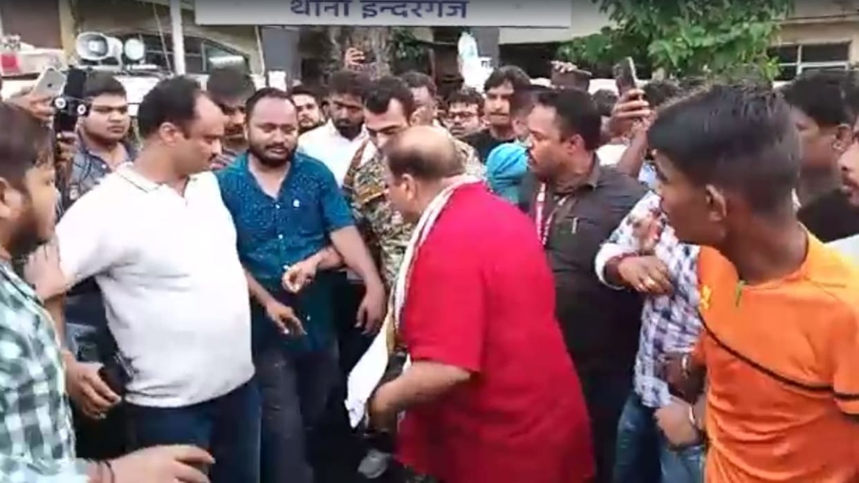 Case registered against MLA Satish Sikarwar his brother and guard in Gwalior
