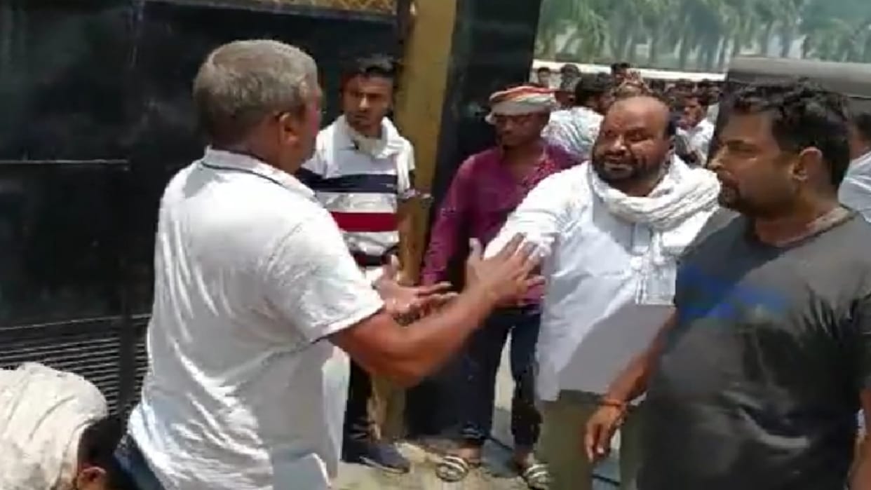 There was dispute between RLD leader and teacher for admission in Muzaffarnagar