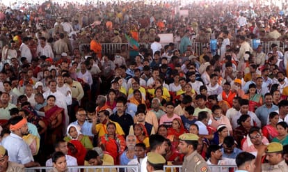 PM Modi in Varanasi gifted many projects to people of Kashi and  took this promise from public