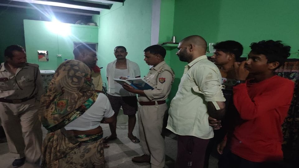 Thieves targeted four houses and stolen jewellery and cash in Mathura