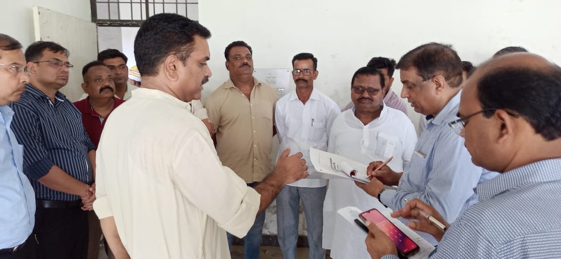 Wait six months to run Rajkiya Ashram system school