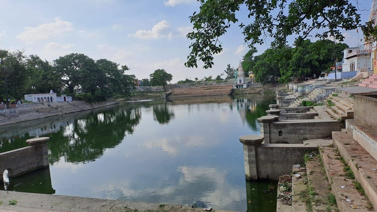 Amrit Sarovar will be built in Rasra-Nagra