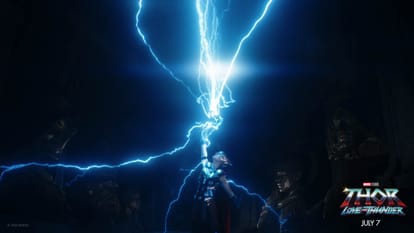 Thor Love and Thunder Review in Hindi by Pankaj Shukla Chris Hemsworth Movie Christian Bail Natalie Portman Taika Waititi