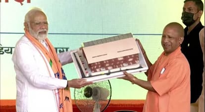 PM narendra Modi in Varanasi rally said shortcuts do not benefit country after inaugrating many projects