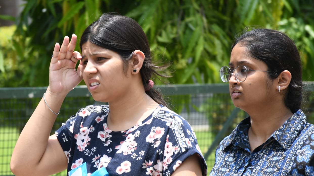 Meteorological Department has forecast that there may be light rain in Delhi on Sunday