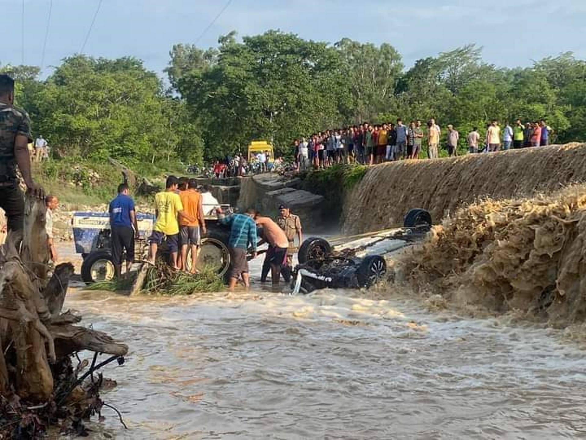 Car accident in Uttarakhand Ramnagar Dance party was held at the resort, Pawan Jacob was the event organizer