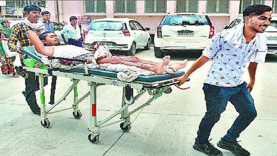 son reached SN Hospital after laying father on handcart due to no money for ambulance