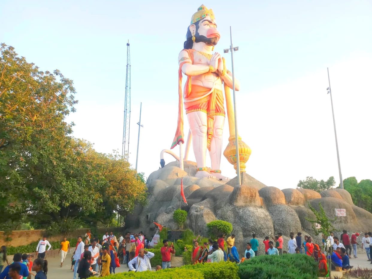 Crowd of devotees gathered in Lavkush fair