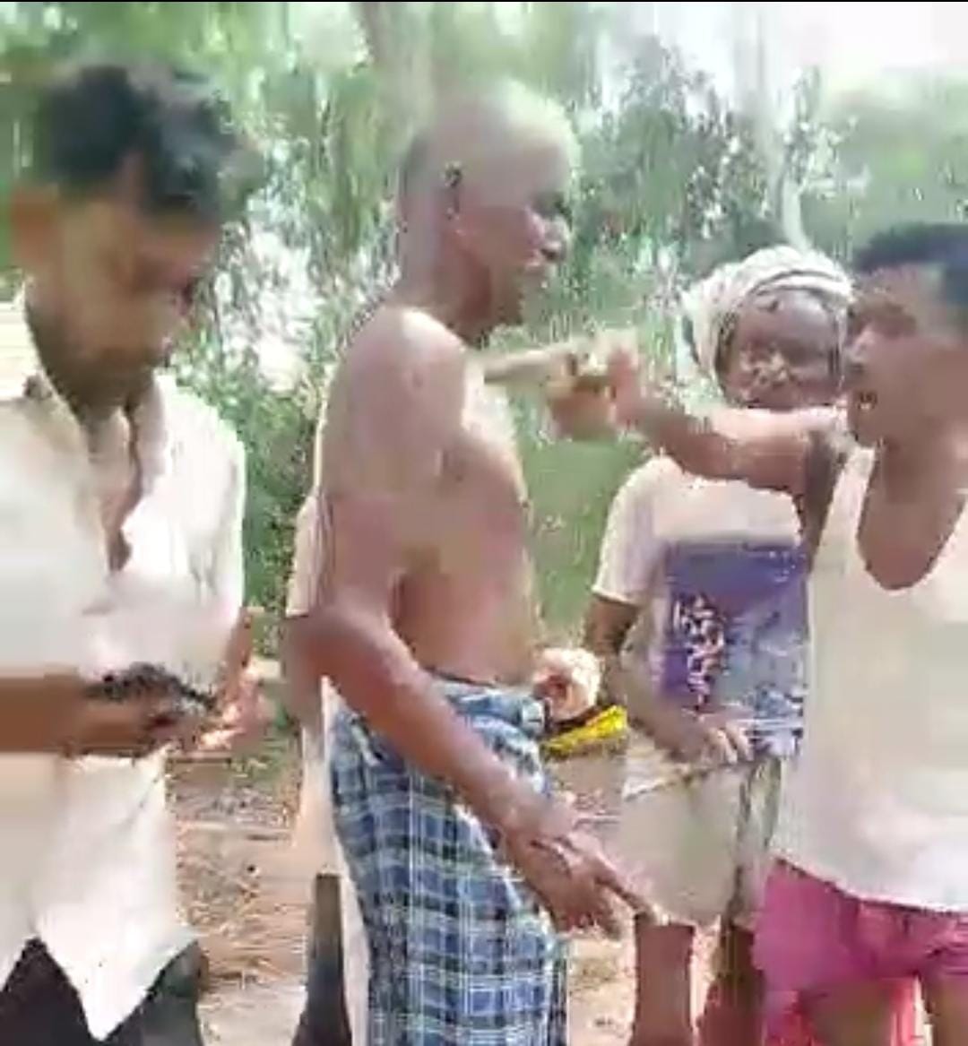Banda: Villagers beat up the lineman after running, tore clothes