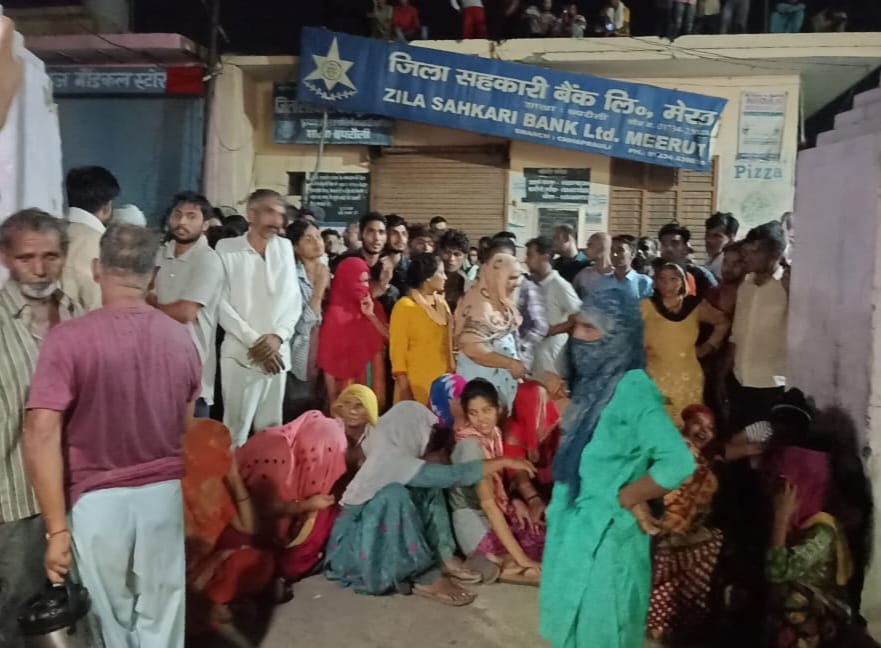 Retired DDA worker's son murdered, police surrounded by relatives