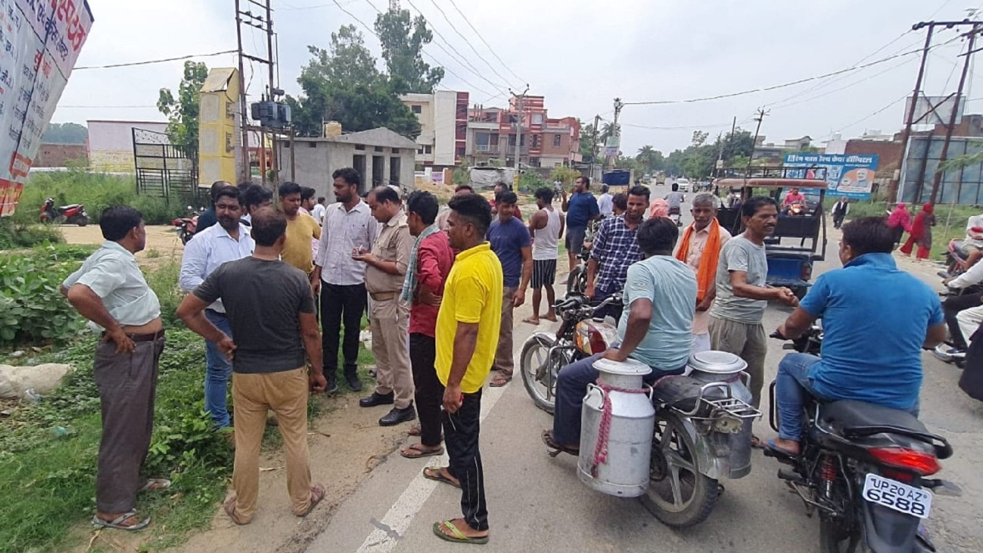 Priyanka had kidnapped by car a stenographer for marriage in Bijnor see photos