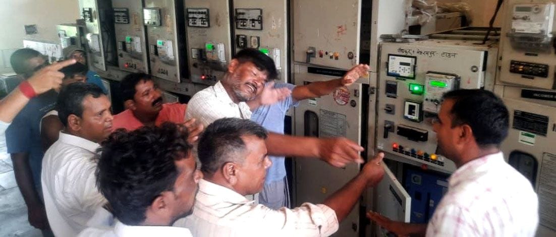 Farmers surrounded the power house
