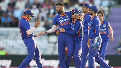 IND vs ENG T20 Highlights: India defeats England by 50 runs in 1st T20 in Southampton, Hardik Pandya Rohit Sharma Bhuvneshwar Kumar Arshdeep Singh News Updates in Hindi