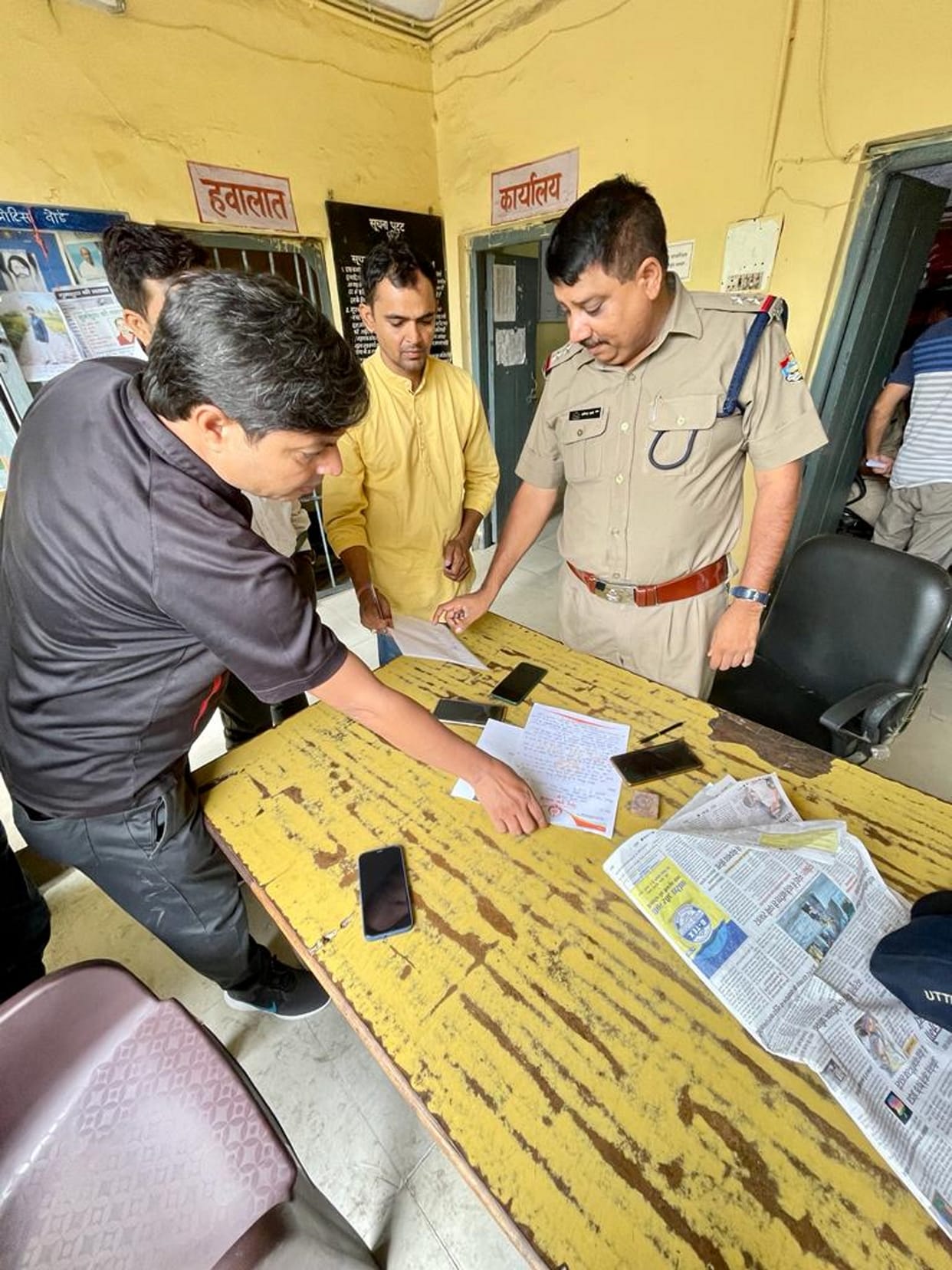 Kaali Poster Controversy, Case filed against 11 including filmmaker Leena Manimekalai in Haridwar, Hindu Yuva Vahini