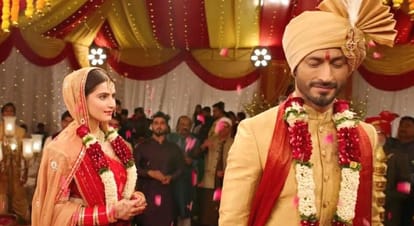 Khuda Haafiz Chapter 2 Agni Pariksha Movie Review and Rating in Hindi Vidyut Jammwal Faruk Kabir Shivaleeka Oberoi