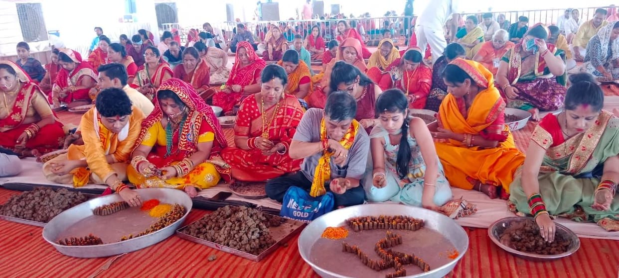 Mathura: Resolution of one crore fifty one lakh earthly Shivling in the month of Shravan