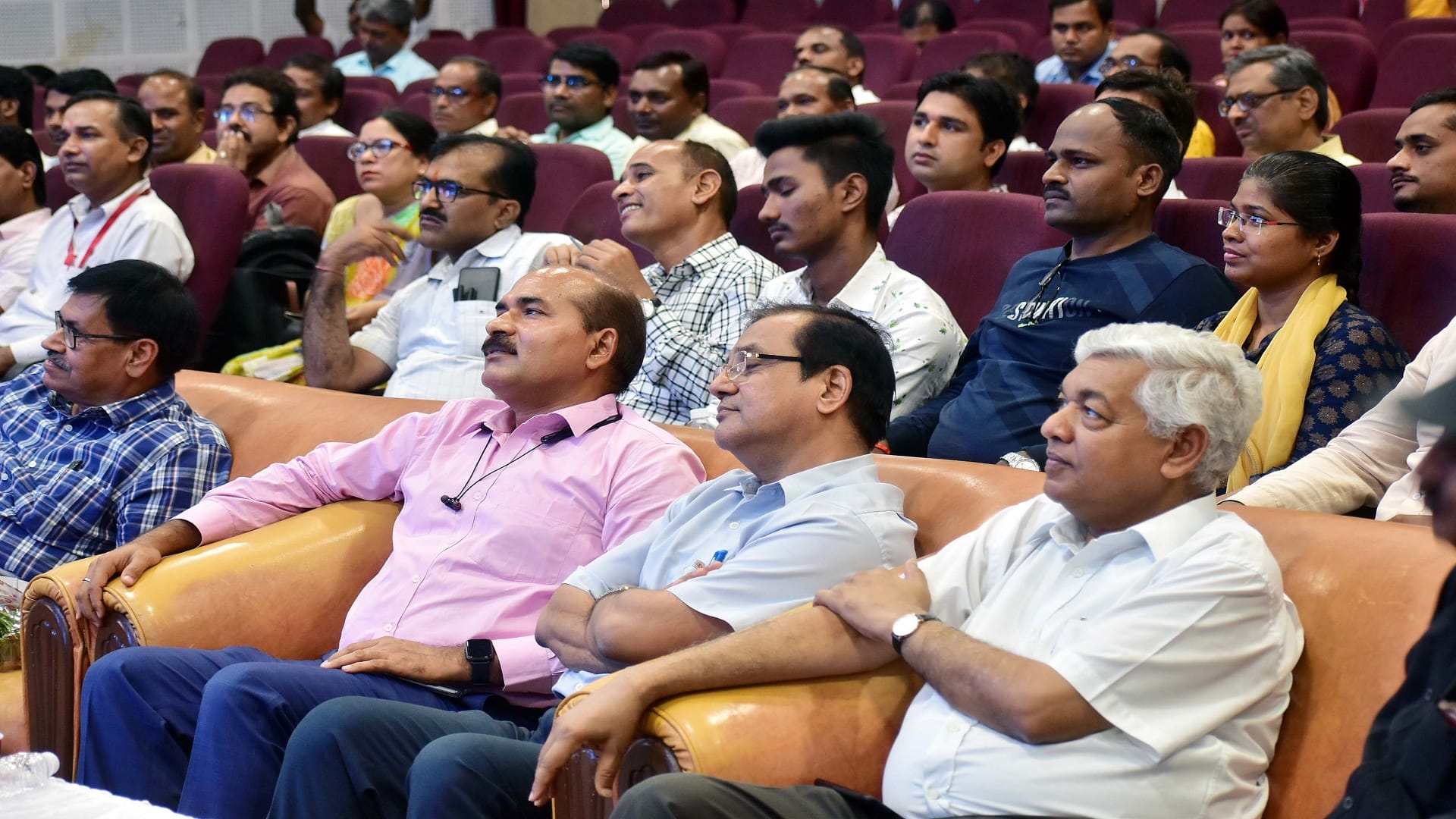 Amar Ujala Dialogue: Make a habit of listening carefully, not by ear, Prof. hc verma gave tips to physics teachers