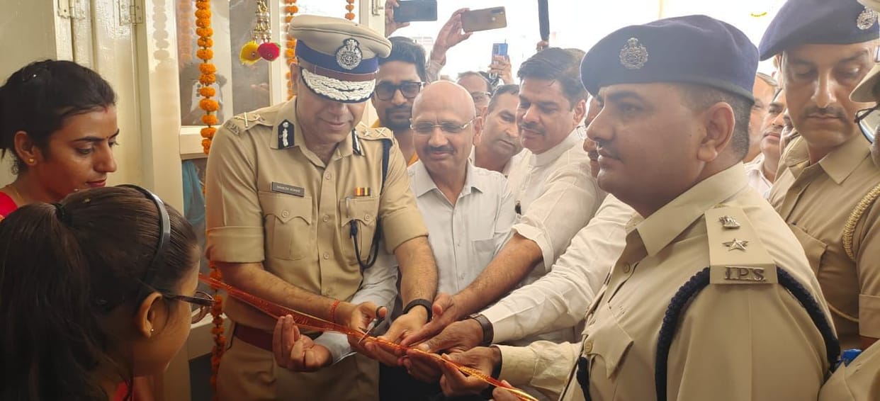 IG inaugurated the new building of Civil Line Police Station in the city and City Police Station in Safidon