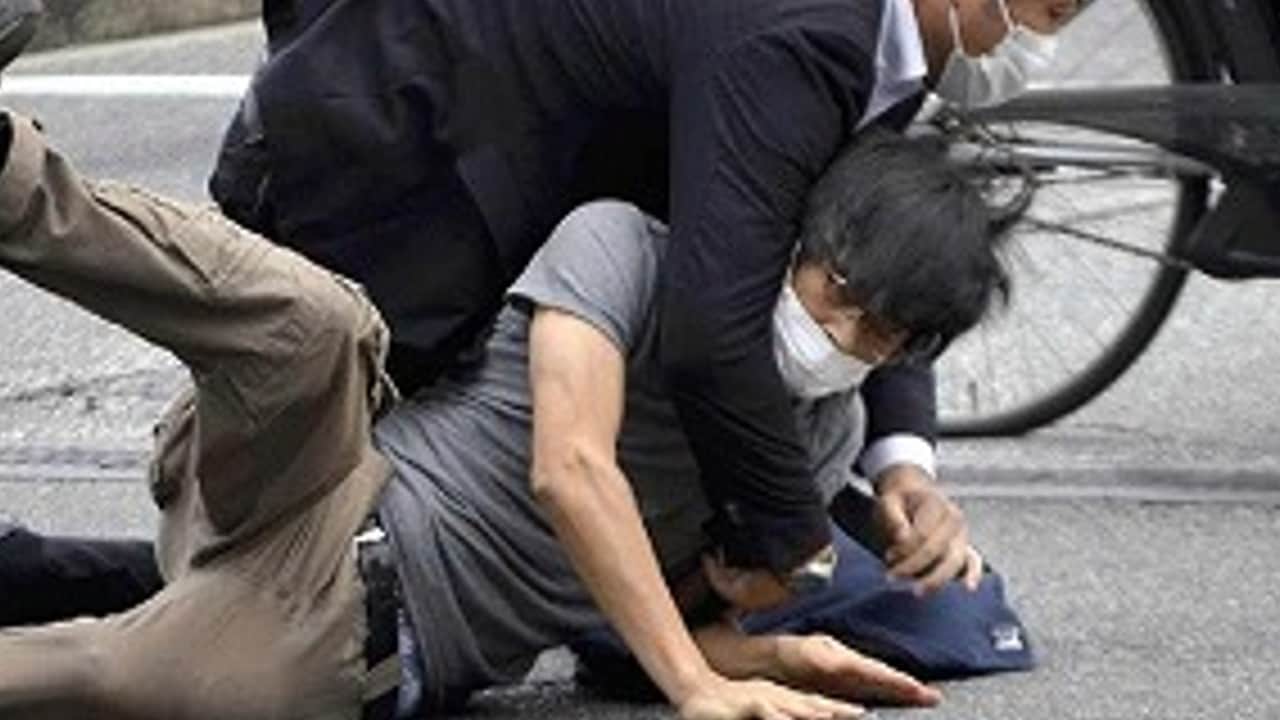 Shinzo Abe Died: Shot from close range, ambulance did not reach for 15 minutes, know five big questions arising from Abe's murder