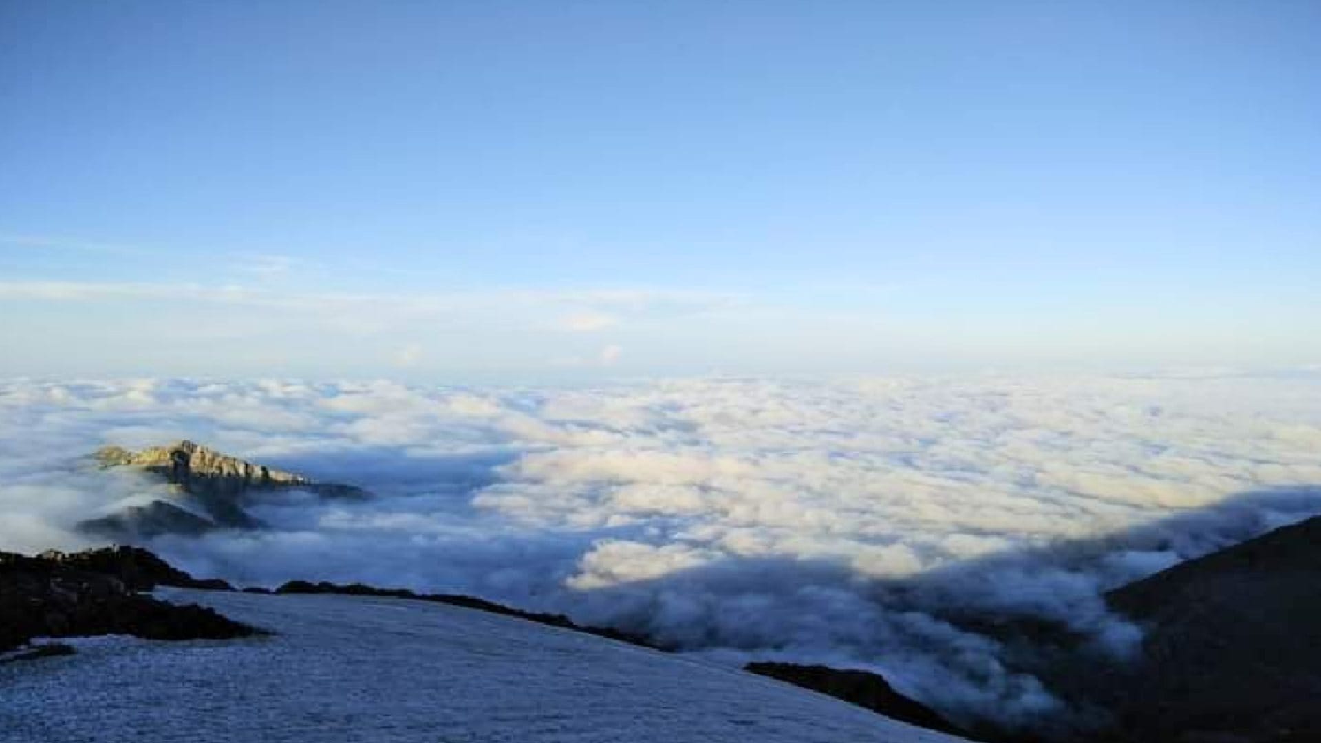 Shrikhand Mahadev Yatra: After completing the adventure and risky journey, there are darshan of Mahadev
