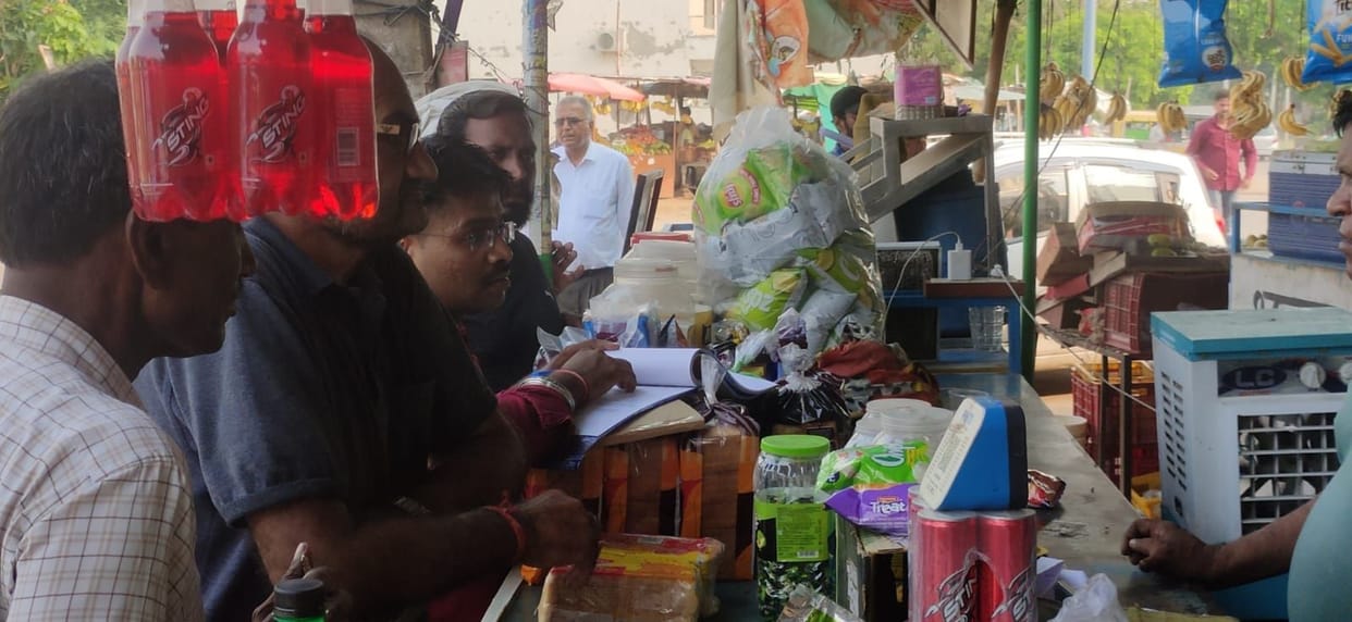 Invoices deducted for eight shopkeepers using single use plastic
