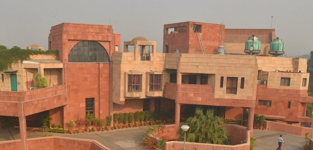 united service institution of india will give the title of Visiting Professor and Visiting Fellow to two professors of Meerut College