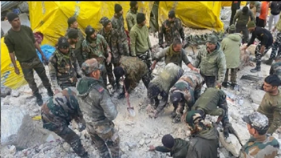Amarnath Cloudburst latest news rescue operation how many deaths and injured and missing