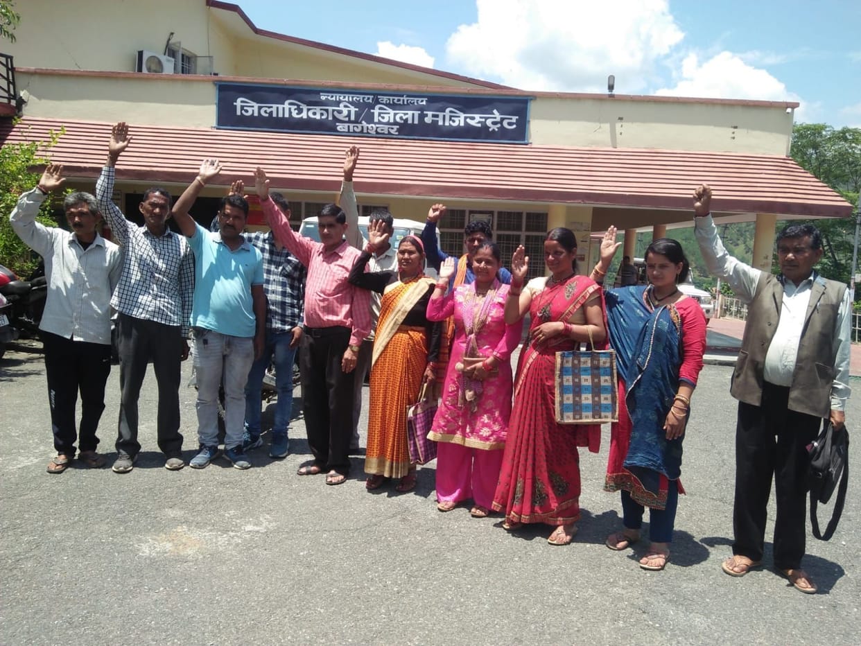 Protest Over Low Water Force