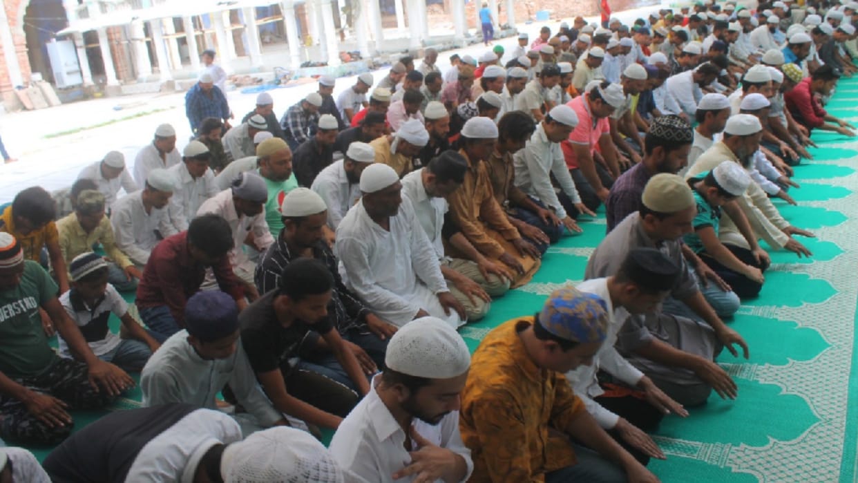 Eid-ul-Adha : Bakra eid on Sunday, Ulama appeals not to do kurbani in public places