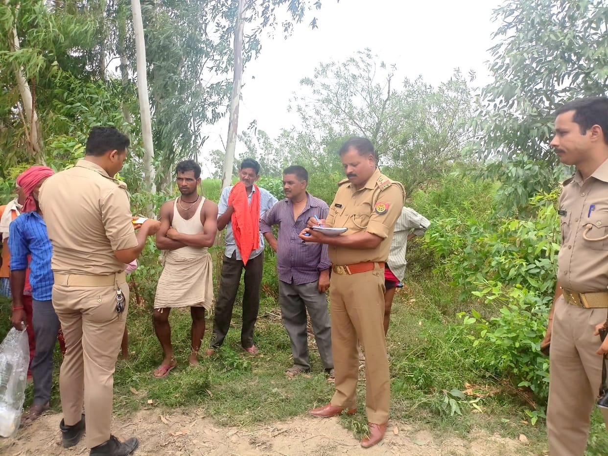 Dead body of a kiln worker found in Sukheta river in Hardoi, suspected to be murdered by snatching arrears of liquor