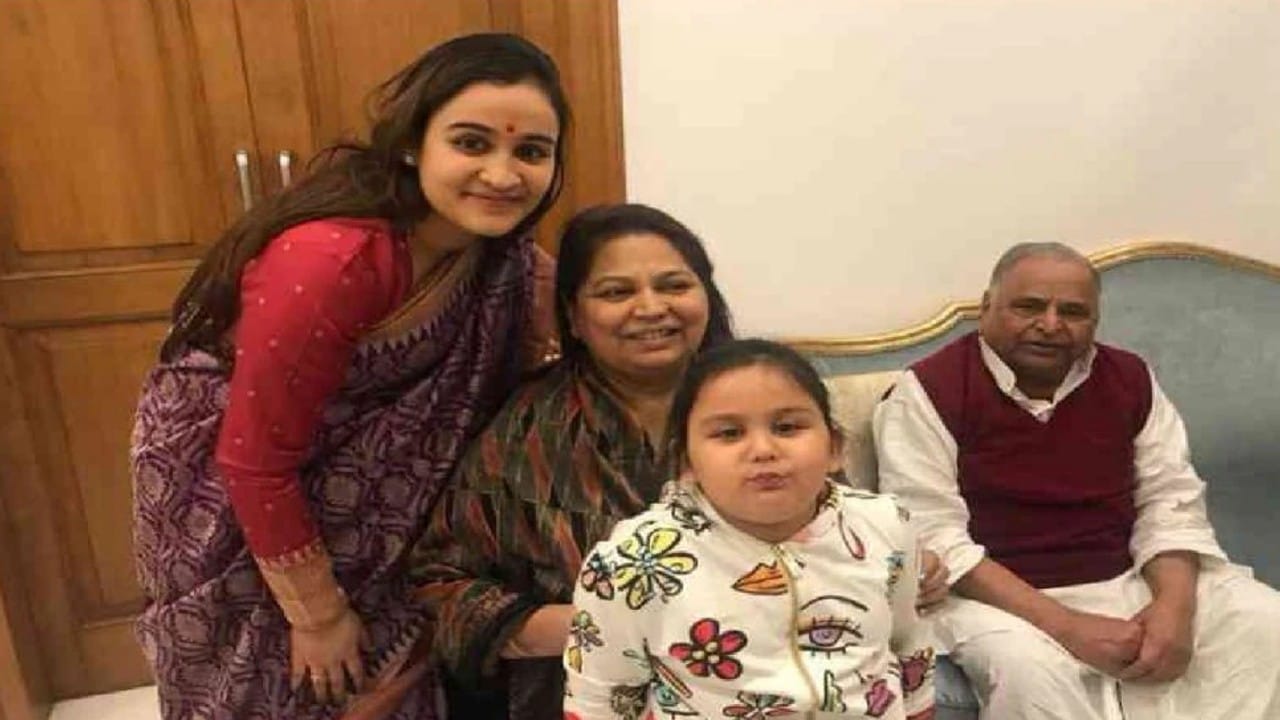 Sadhna Gupta Died: Love story of Mulayam Singh Yadav and Sadhna Gupta