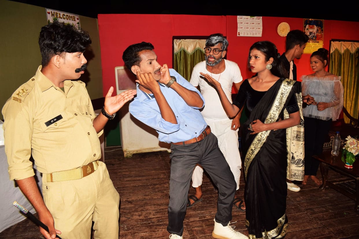 Seeing 'Daroga ji chori ho gayi', the spectators burst into tears