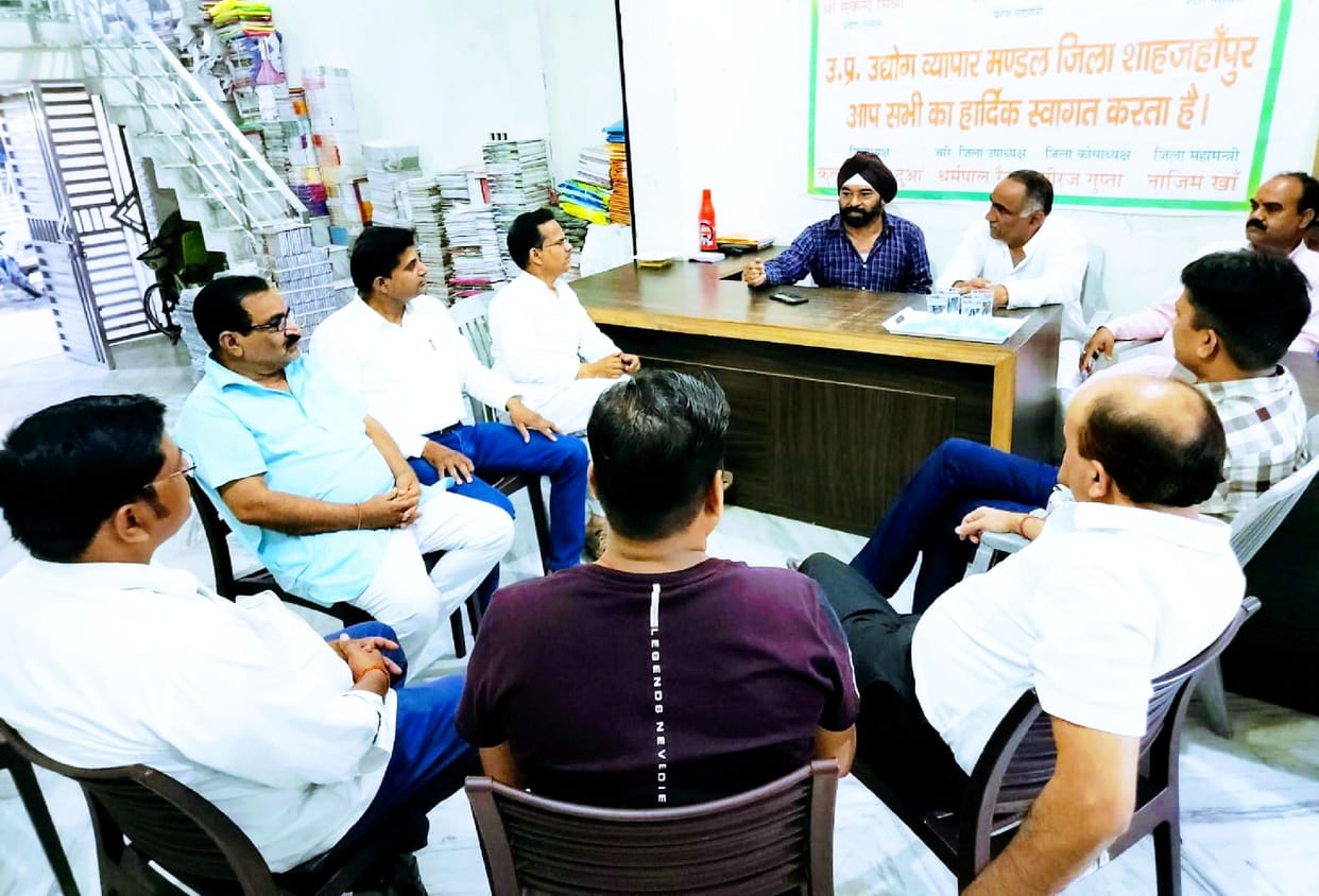 Traders protest against imposition of GST on food grains
