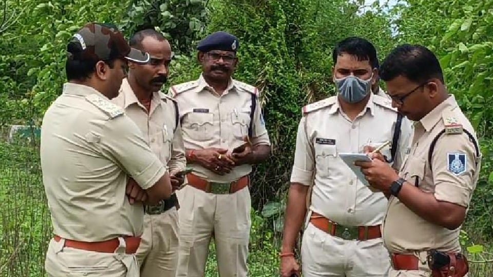 Chhindwara: Youth killed in Pandhurna's forest, first half head was shaved then cut throat