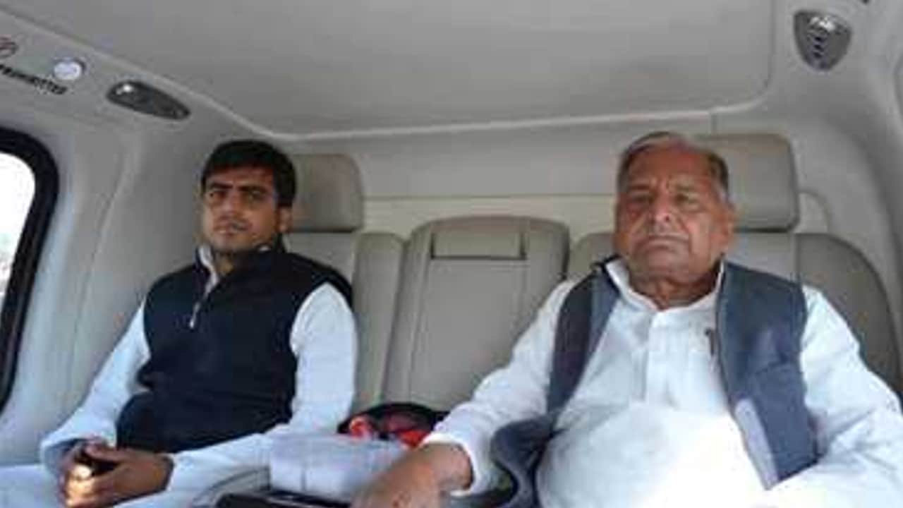 Mulayam Singh Family Tree: Mulayam Singh Yadav's family, Wife Sadhna Gupta and other memmbers