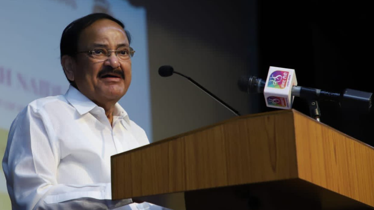 Vice President Shri M Venkaiah Naidu inaugurating the Platinum Jubilee celebrations of Mount Carmel College in Bengaluru