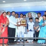 भूपेश बघेल से मिला राहुल का परिवार