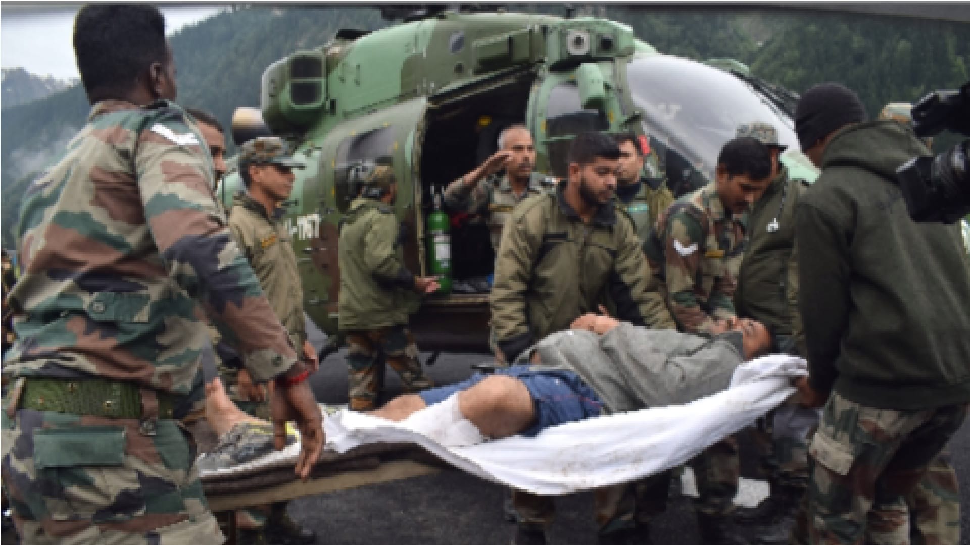Amarnath Cloudburst latest news rescue operation how many deaths and injured and missing