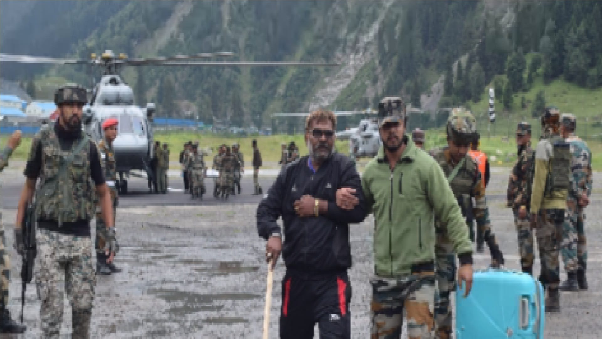 amarnath yatra latest news and photos today cloudburst in amarnath dham latest news