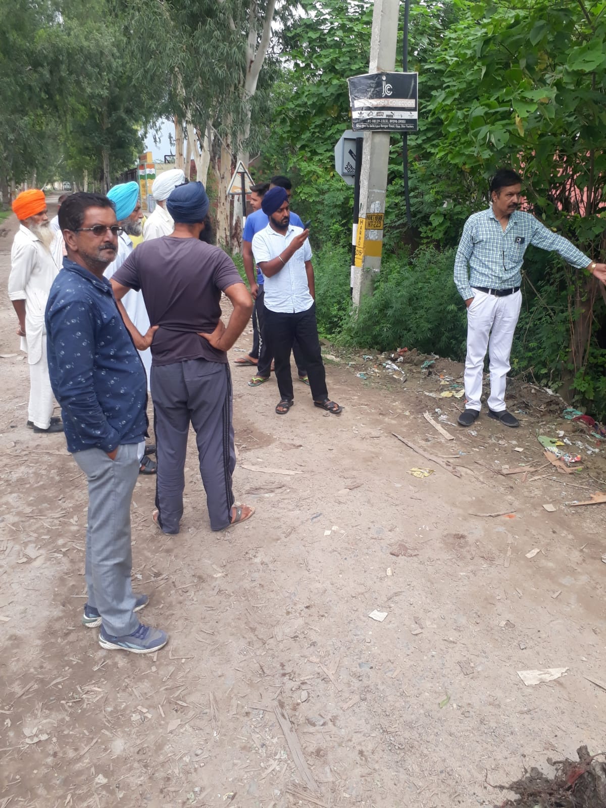 Villagers stopped the digging being done for water withdrawal in Bhedthal