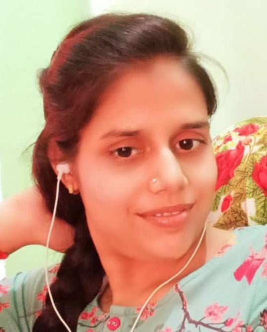 hardoi news, Bike riding student dies, two injured including brother