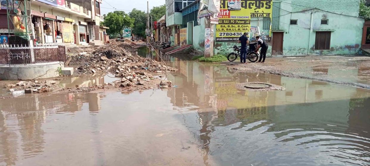 Torrential rain for three and a half hours, trouble in traffic due to waterlogging on roads