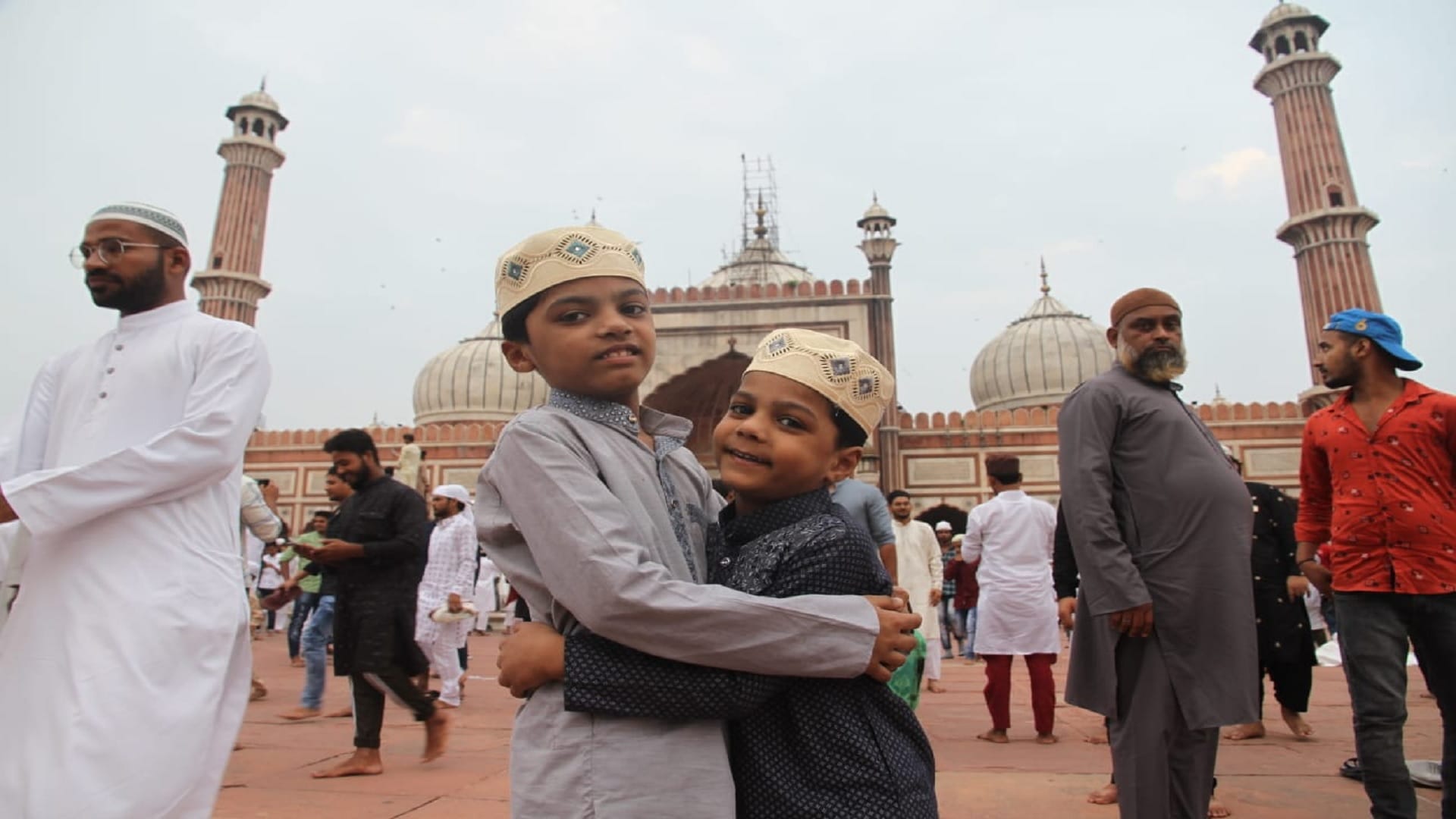 Bakrid celebrated in Jama Masjid with peace after two years see photos